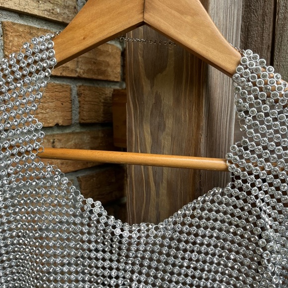 House of Harlow 1960 Diamond Mesh Cropped Top Open Back - Picture 4 of 6